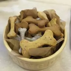 15293178211203536202 | Laughing Dog Food